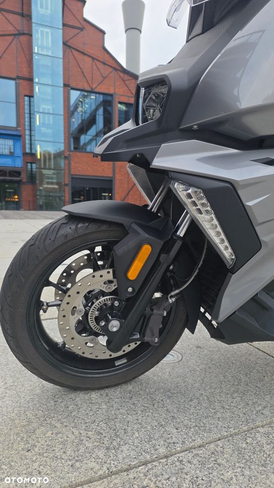 BMW C 400 X - 8