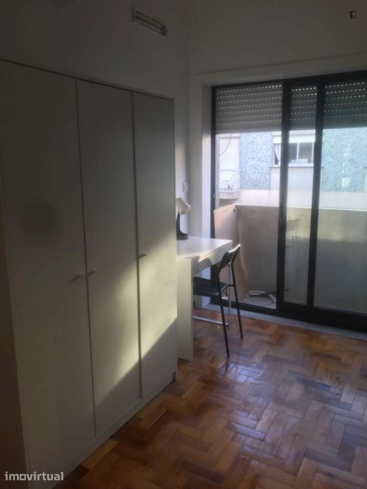 Quarto - localizado em Cedofeita Porto - Grande imagem: 3/13
