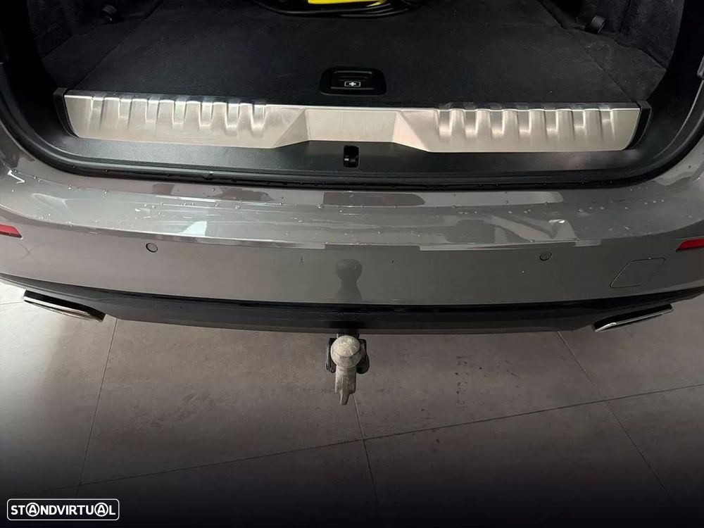 BMW 530 e Line Luxury - 16