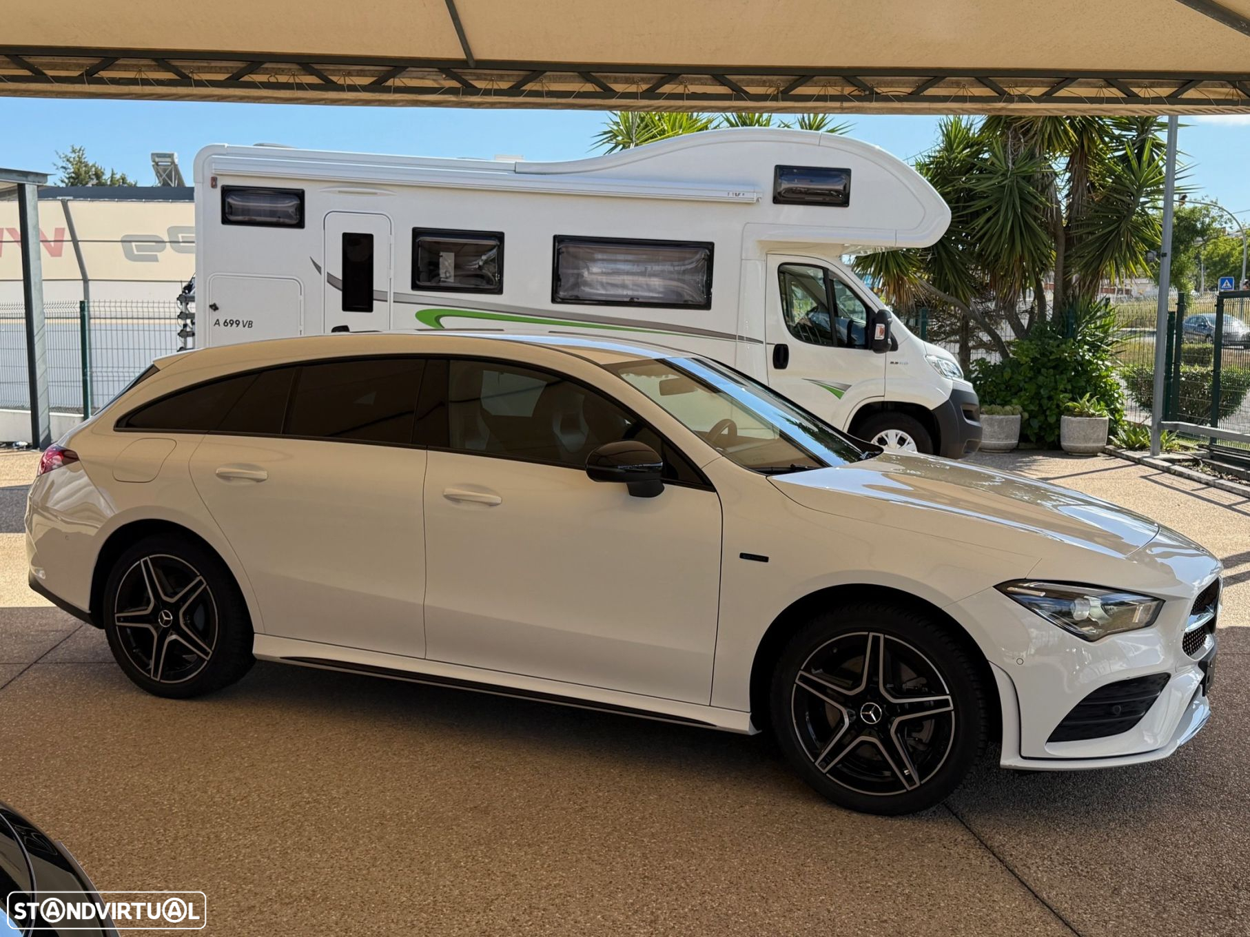 Mercedes-Benz CLA 250 e Shooting Brake AMG Line - 34