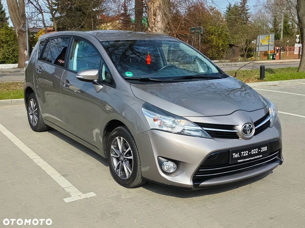 Toyota Verso 1.6 D-4D 5-Sitzer Start/Stop Executive - 1