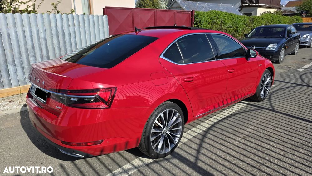 Skoda Superb 2.0 TDI 4X4 DSG Laurin & Klement - 3