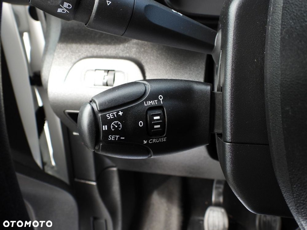 Toyota PROACE CITY  FURGON CHŁODNIA  -15*C ZASILANIE 230V TEMPOMAT KLIMATYZACJA  100KM - 33