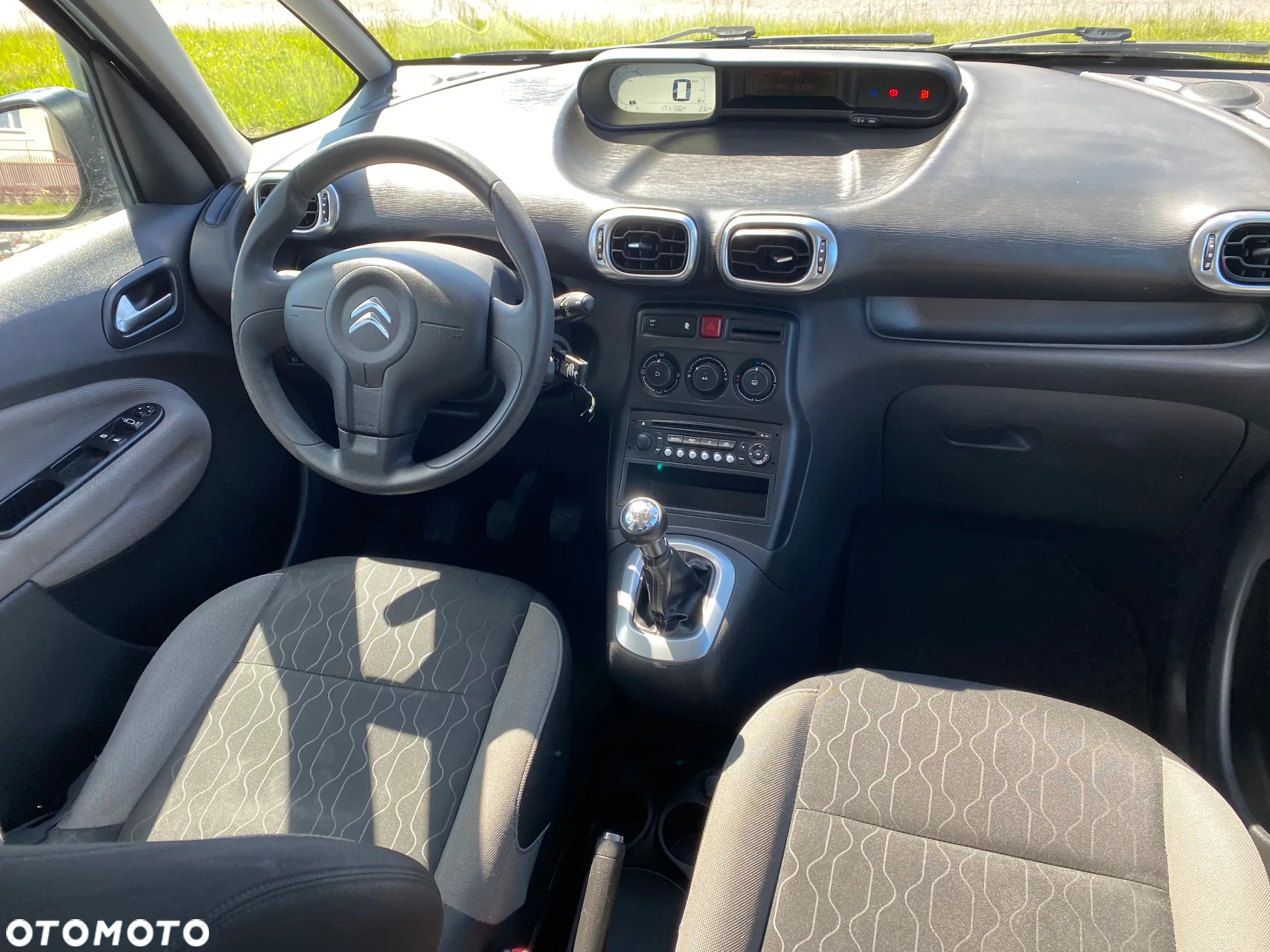 Citroën C3 Picasso 1.4i Attraction - 6