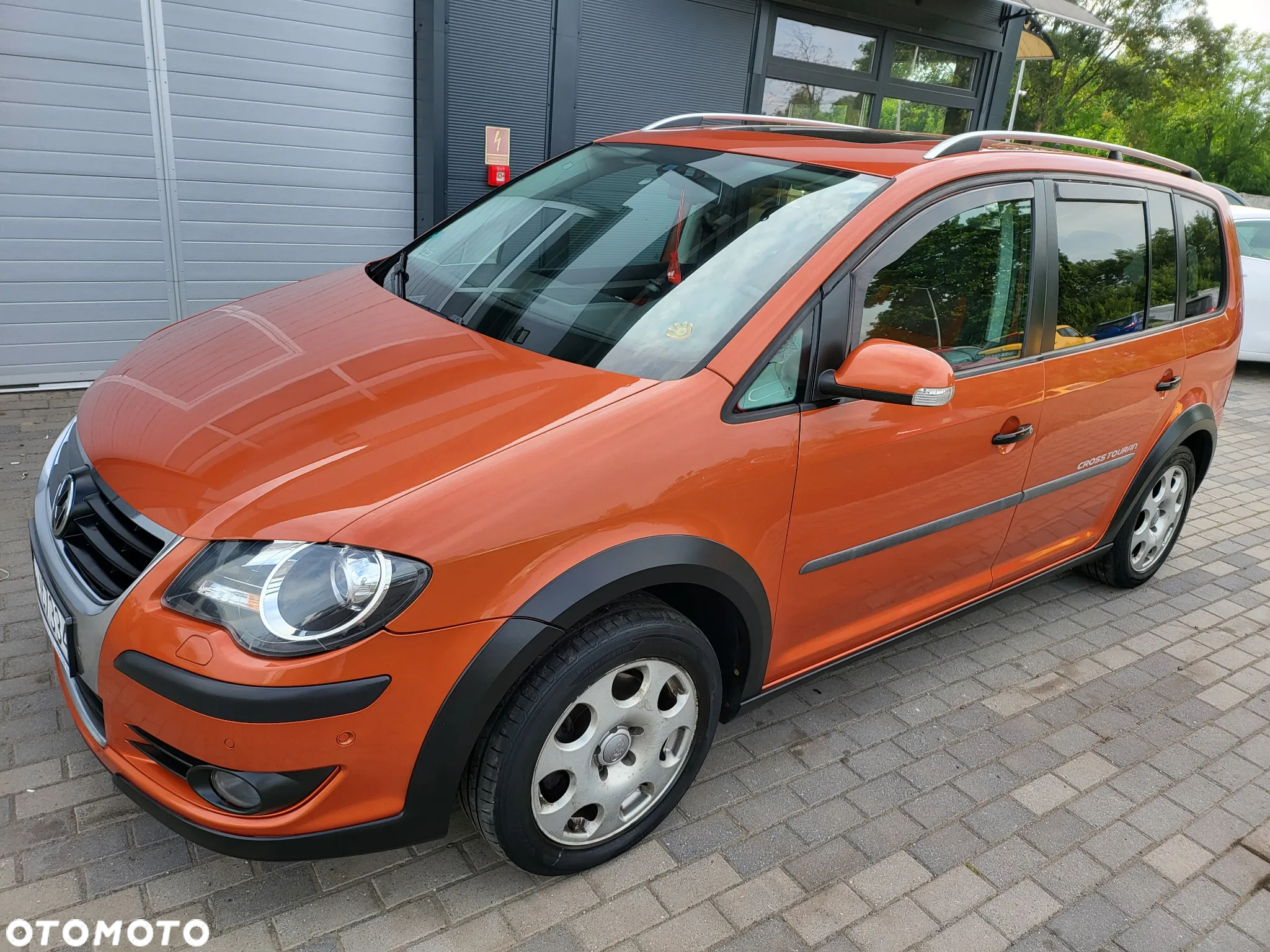 Volkswagen Touran 1.4 TSI Cross - 17