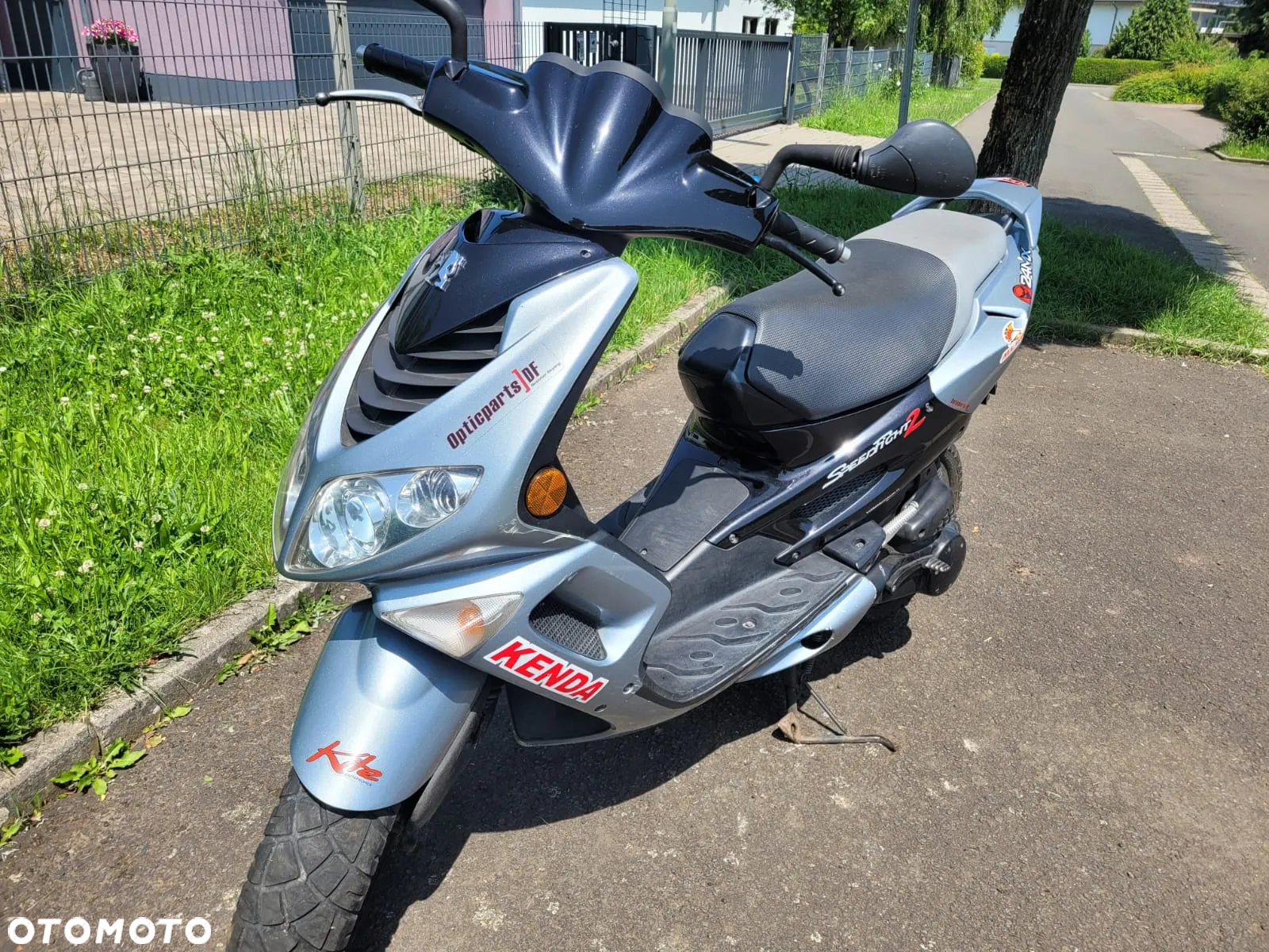 Peugeot Tweet - 2