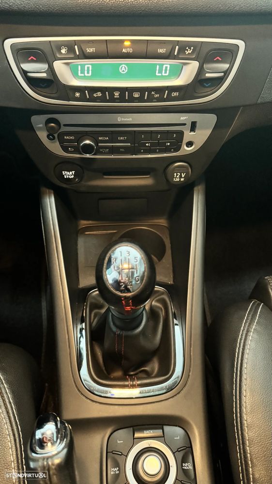 Renault Mégane Sport Tourer 1.5 dCi GT Line - 13