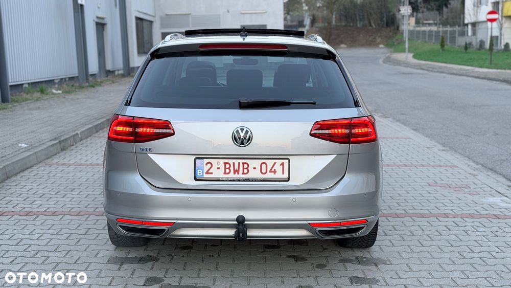 Volkswagen Passat - 5