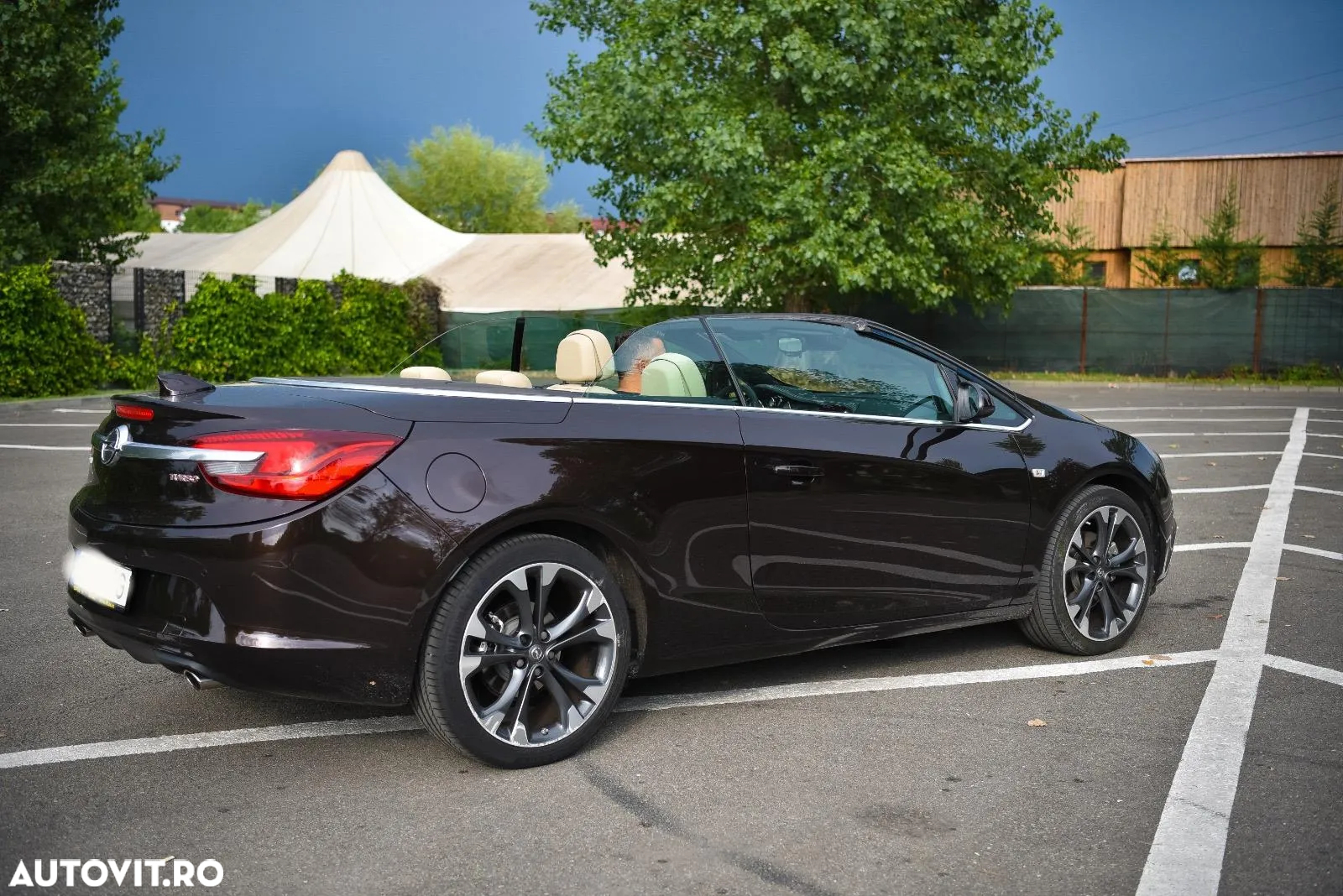Opel Cascada 1.6 Turbo ECOTEC Start/Stop Cosmo - 4