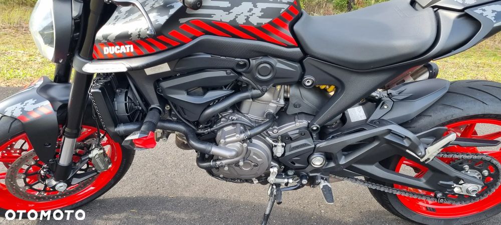 Ducati Monster - 9