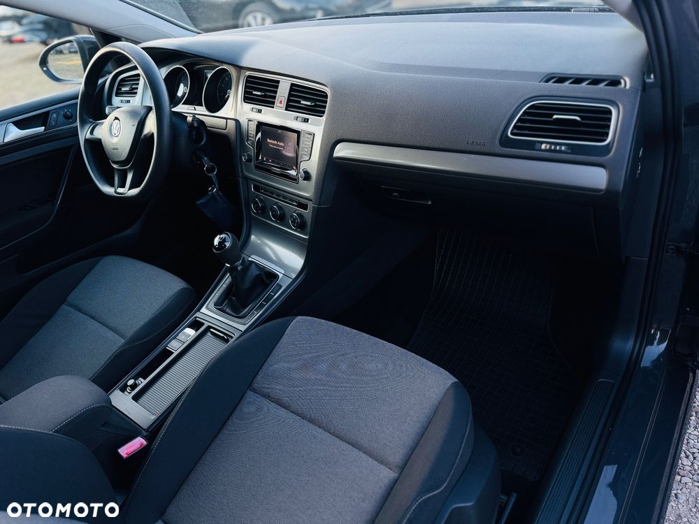 Volkswagen Golf 1.6 TDI BlueMotion Technology Comfortline - 14