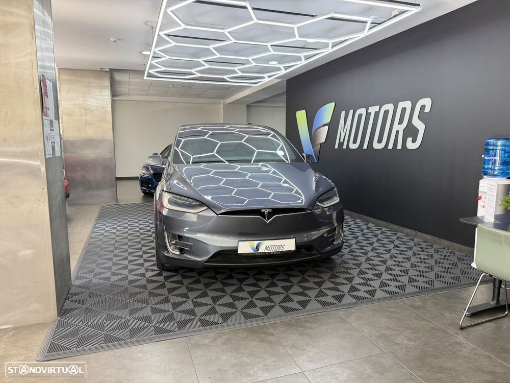 Tesla Model X 100D - 4