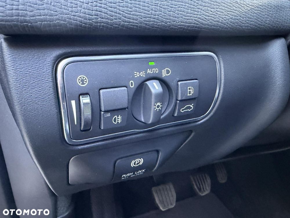 Volvo XC 60 D4 Edition Pro - 35