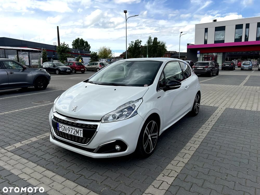 Peugeot 208 1.2 PureTech Allure S&S - 1