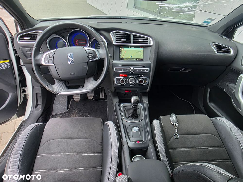 DS Automobiles DS 4 Crossback - 25