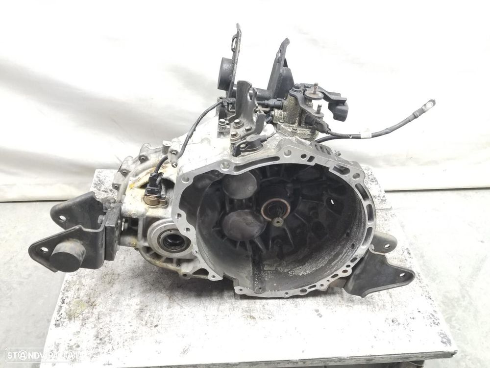 CAIXA DE VELOCIDADES KIA CARNIVAL REF. 4300038050 - 1