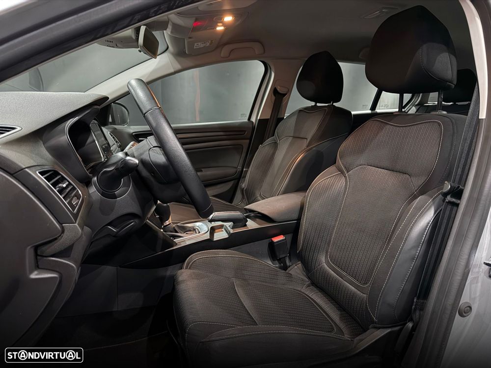 Renault Mégane Sport Tourer 1.5 dCi Limited EDC - 13