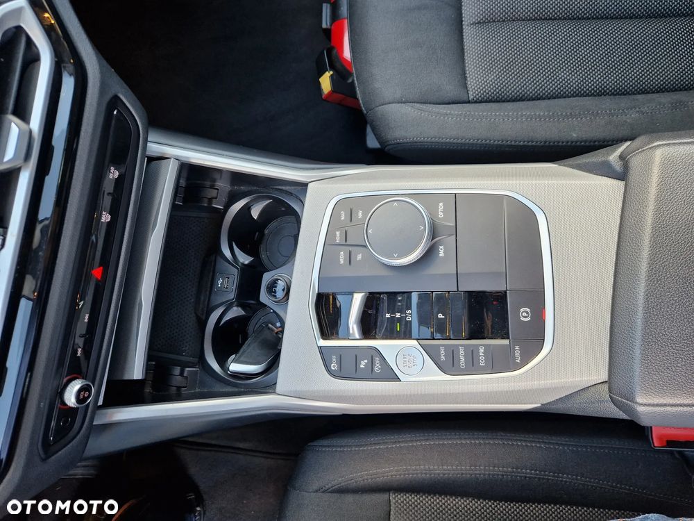 BMW Seria 3 318i - 19