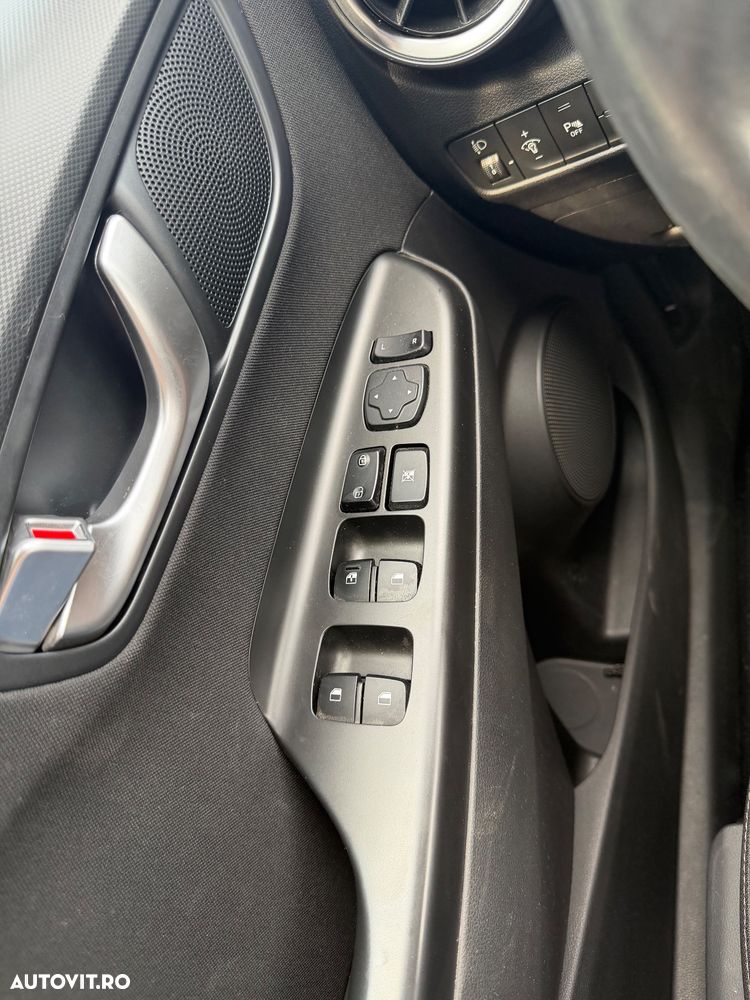 Hyundai KONA 1.0 T-GDI 120 CP 6MT 2WD Comfort - 11