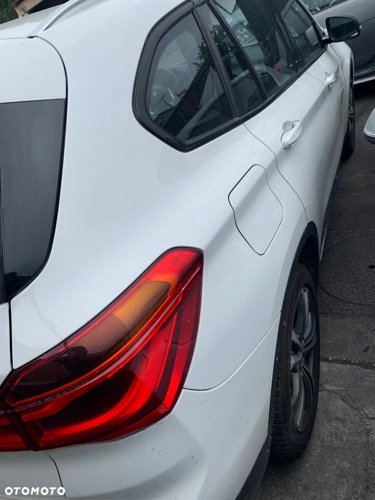 BMW X1 sDrive18d Sport Line - 10