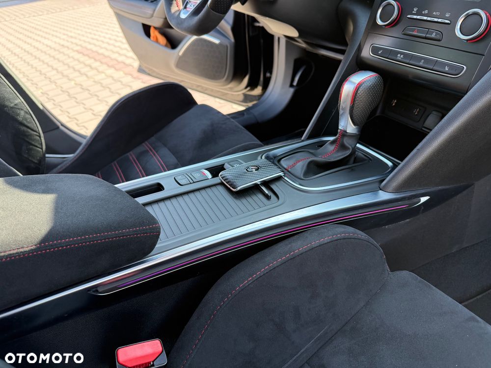 Renault Megane 1.8 TCe FAP R.S EDC - 30