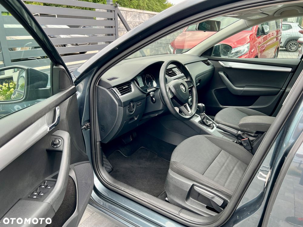 Skoda Octavia 1.4 TSI DSG Style - 5