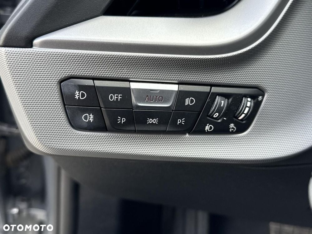BMW Seria 1 - 23