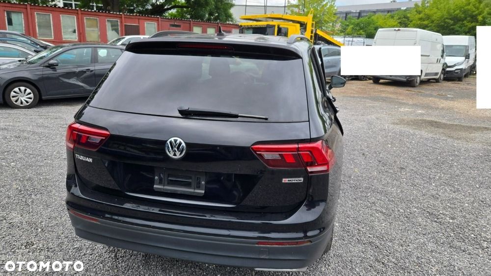 Volkswagen Tiguan - 13