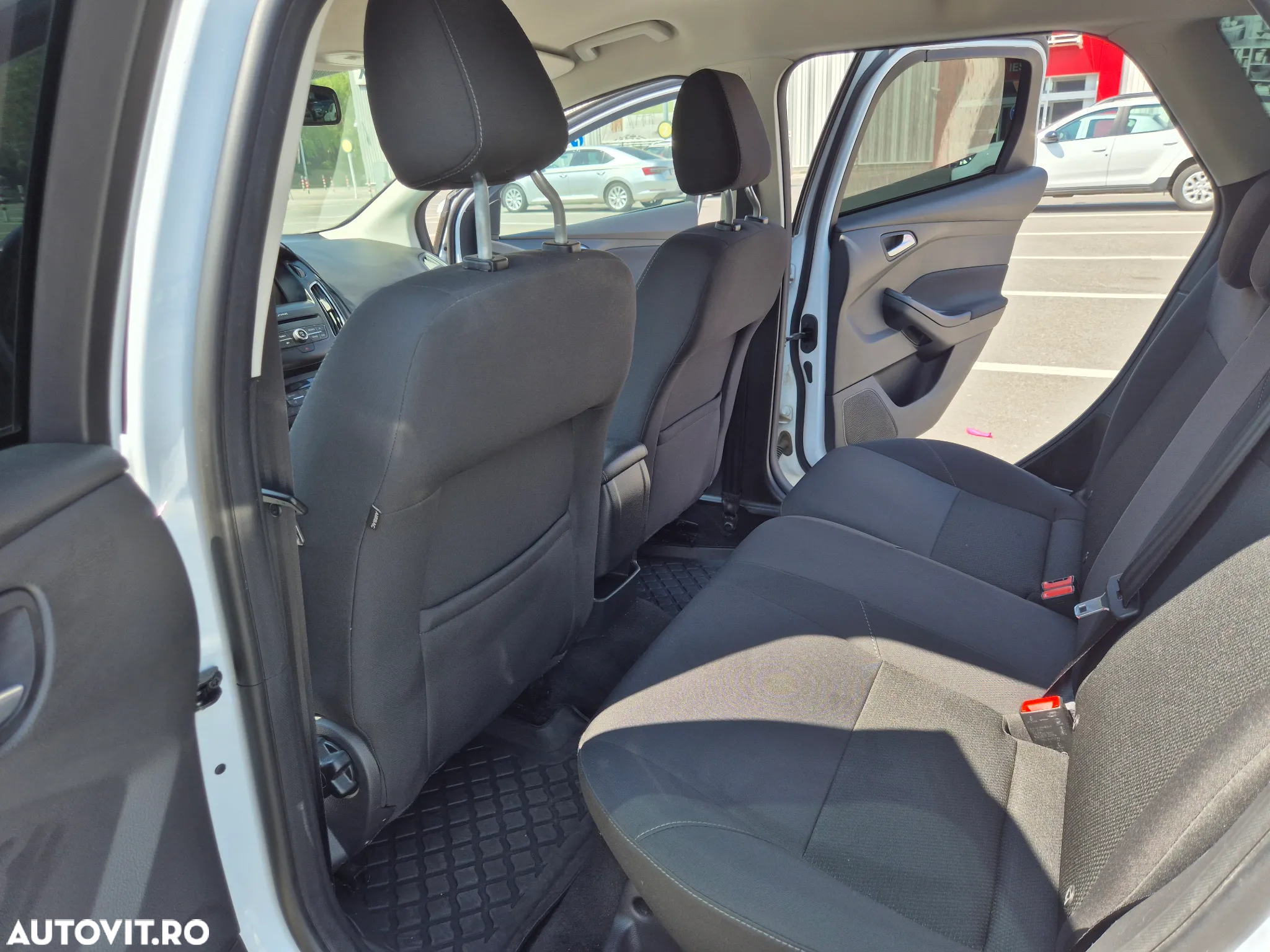 Ford Focus 1.5 EcoBlue Titanium - 13