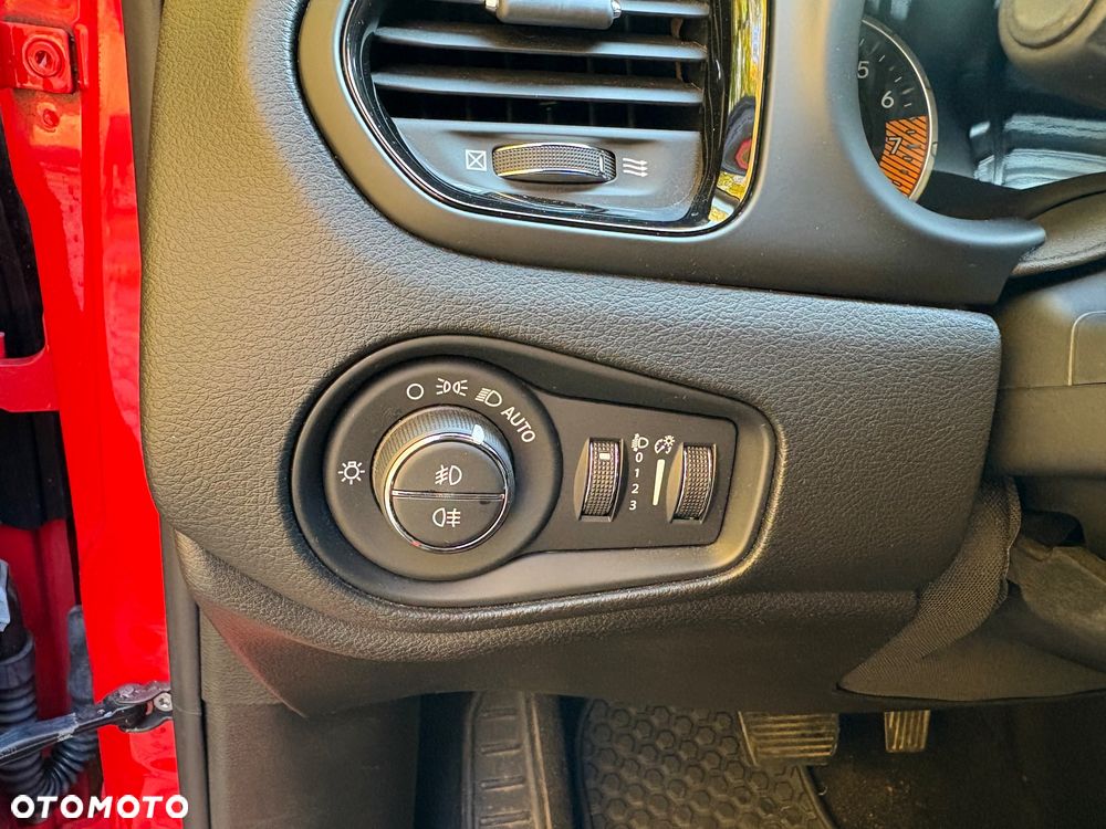 Jeep Renegade - 22