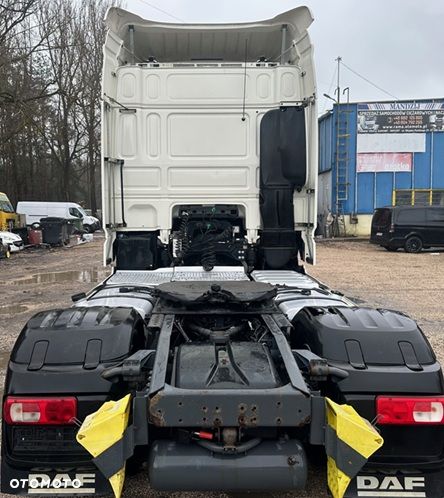 DAF XF460 SPACE CAB AUTOMAT FULLSPOJLERY KLIMA WEBASTO 2xALUTANK LODÓWKA 768000km FULLSERWIS DAF EURO 6 2017r ŁADNY - 6