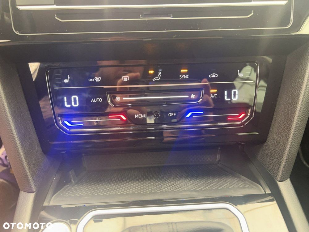 Volkswagen Passat - 22
