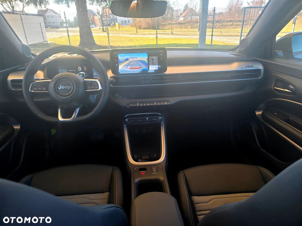 Jeep Avenger 1.2 T3 mHEV Upland 4xe eDCT6 - 12