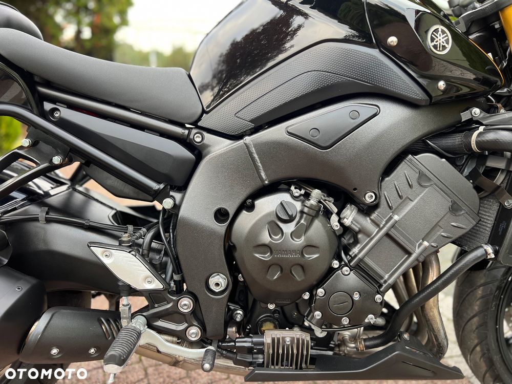 Yamaha FZ8 - 7