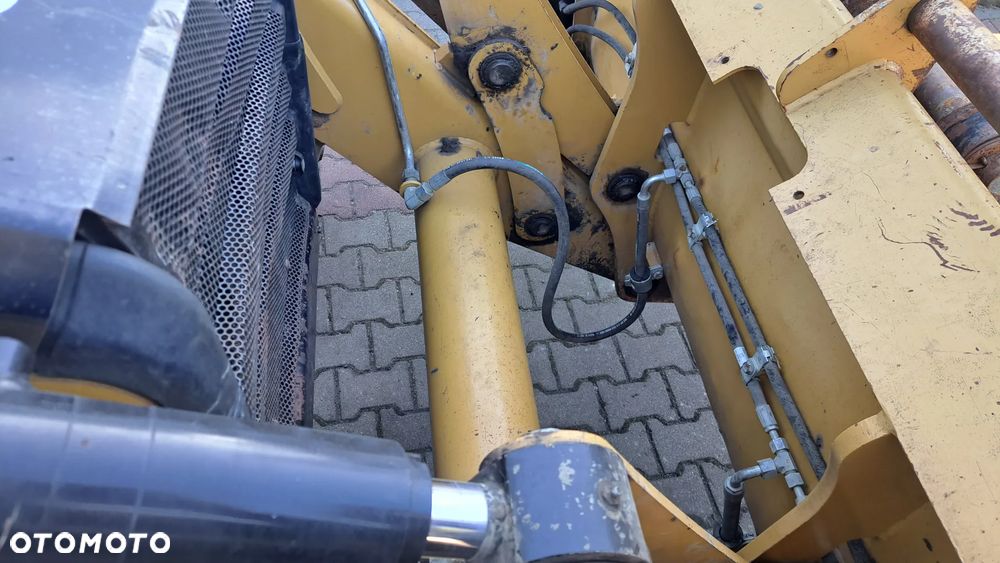 Caterpillar 432F3 - 9