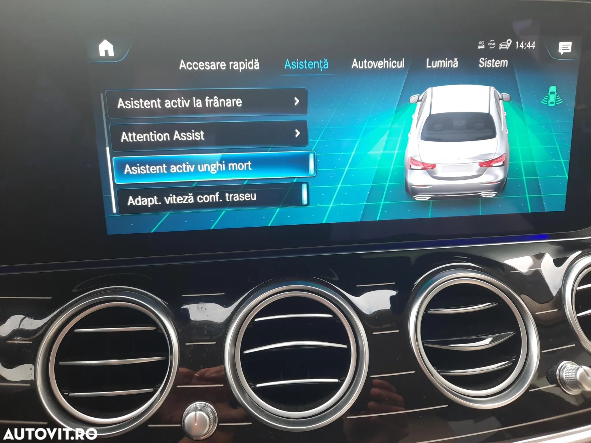 Mercedes-Benz E - 21