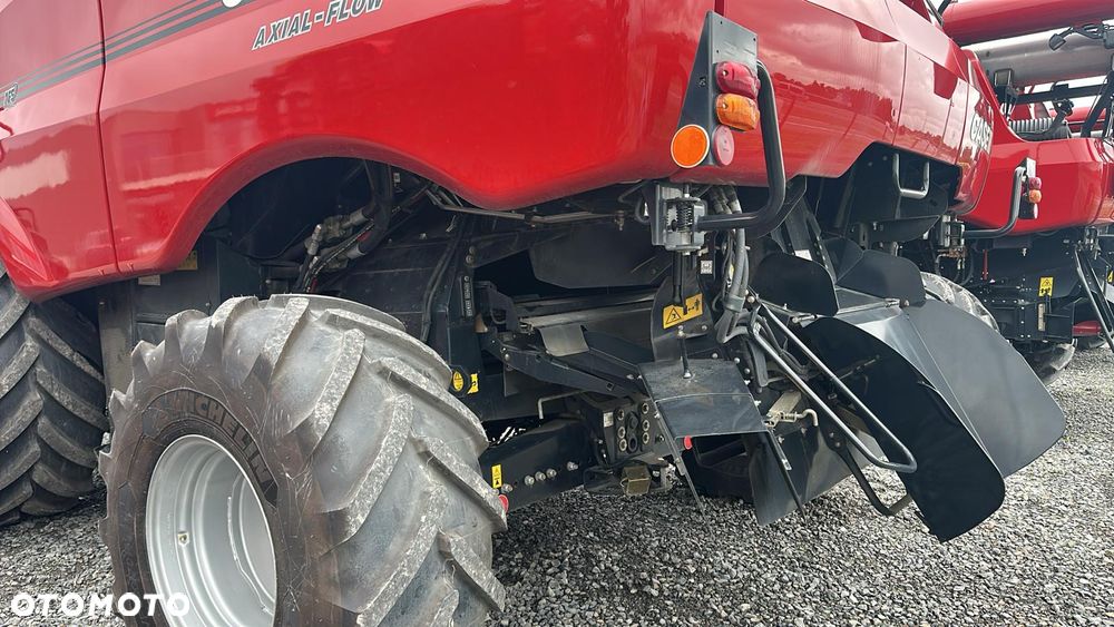 Case IH Axial Flow 8250 - 13