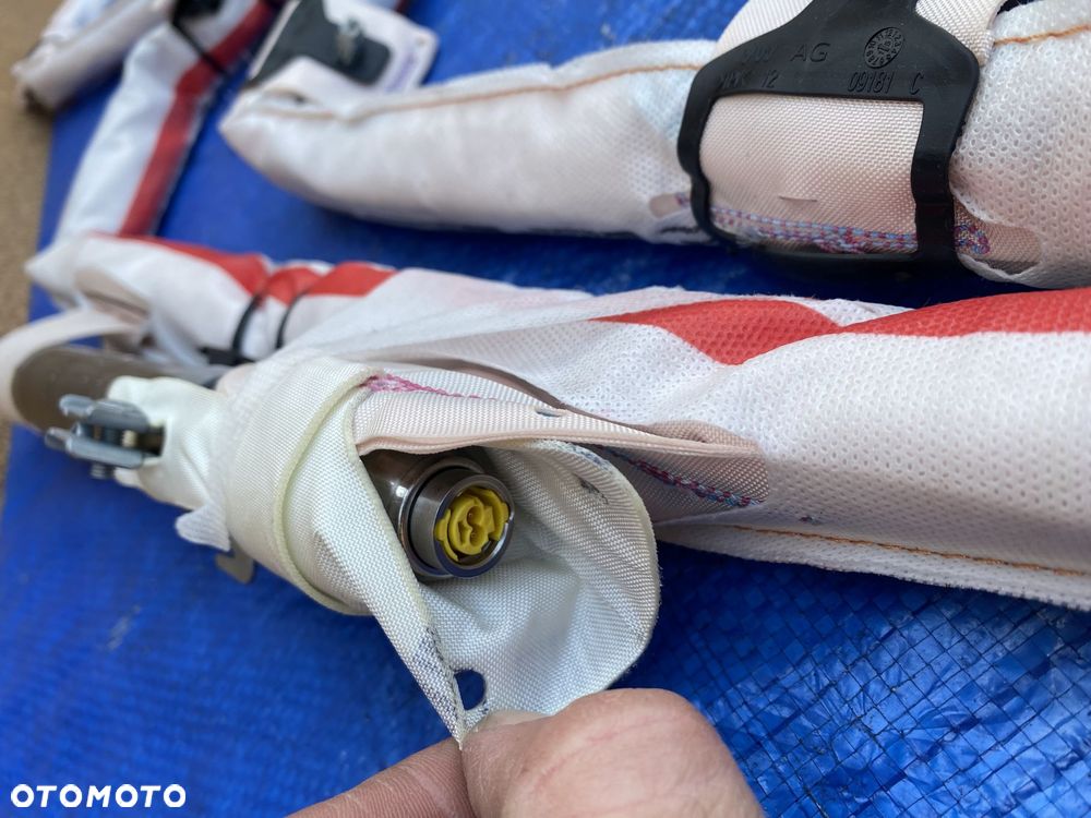 AUDI Q7 4M / 7 osób / KURTYNA KURTYNY PRAWA LEWA / ORYGINAŁ - 7