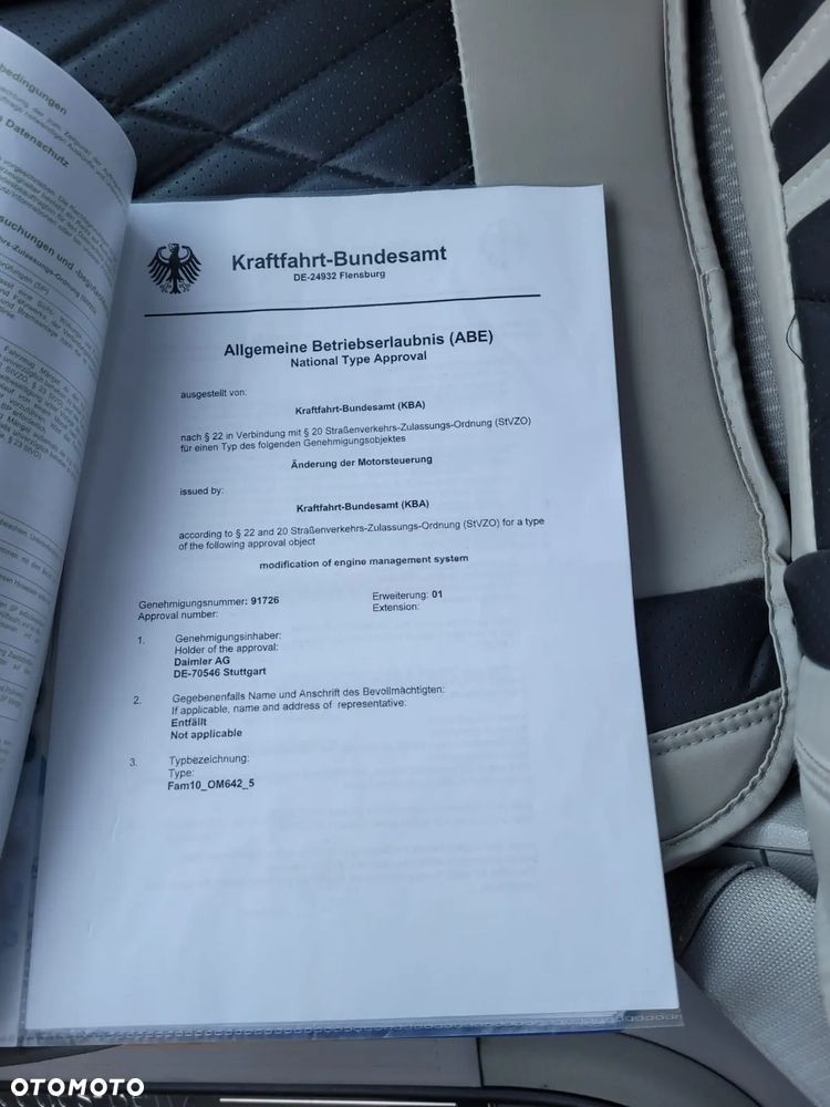 Mercedes-Benz Klasa E ver-300-bluetec-7g--tronic-elegance - 27