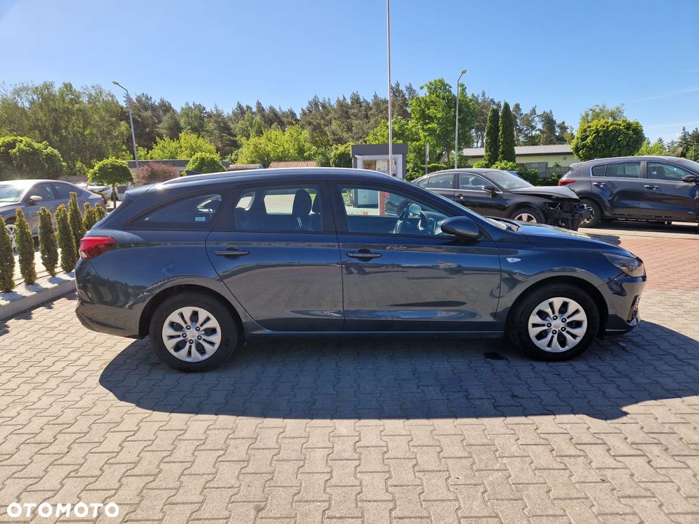 Hyundai i30 1.0 T-GDI Modern DCT - 2