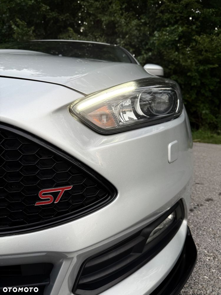 Ford Focus 2.0 EcoBoost ST-2 - 15