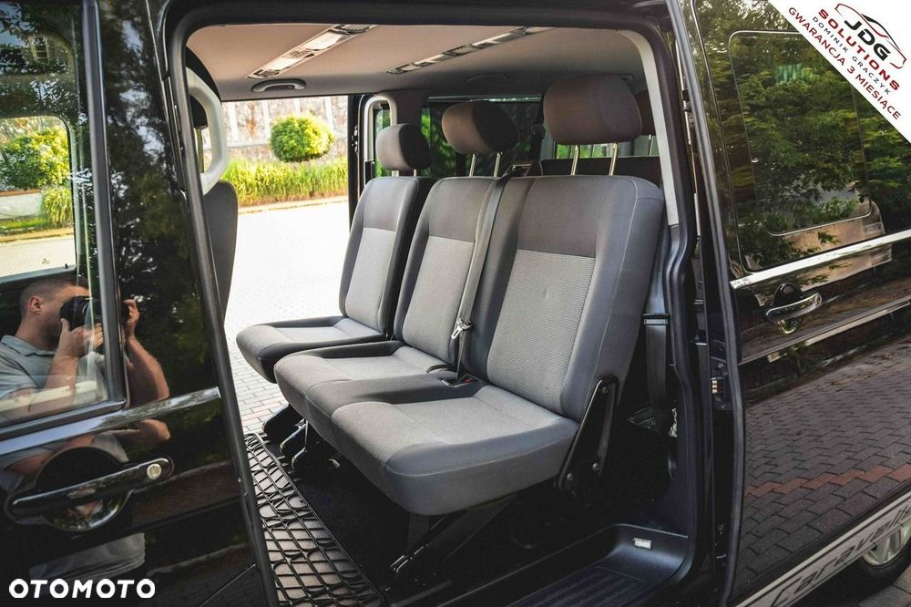 Volkswagen Caravelle - 32