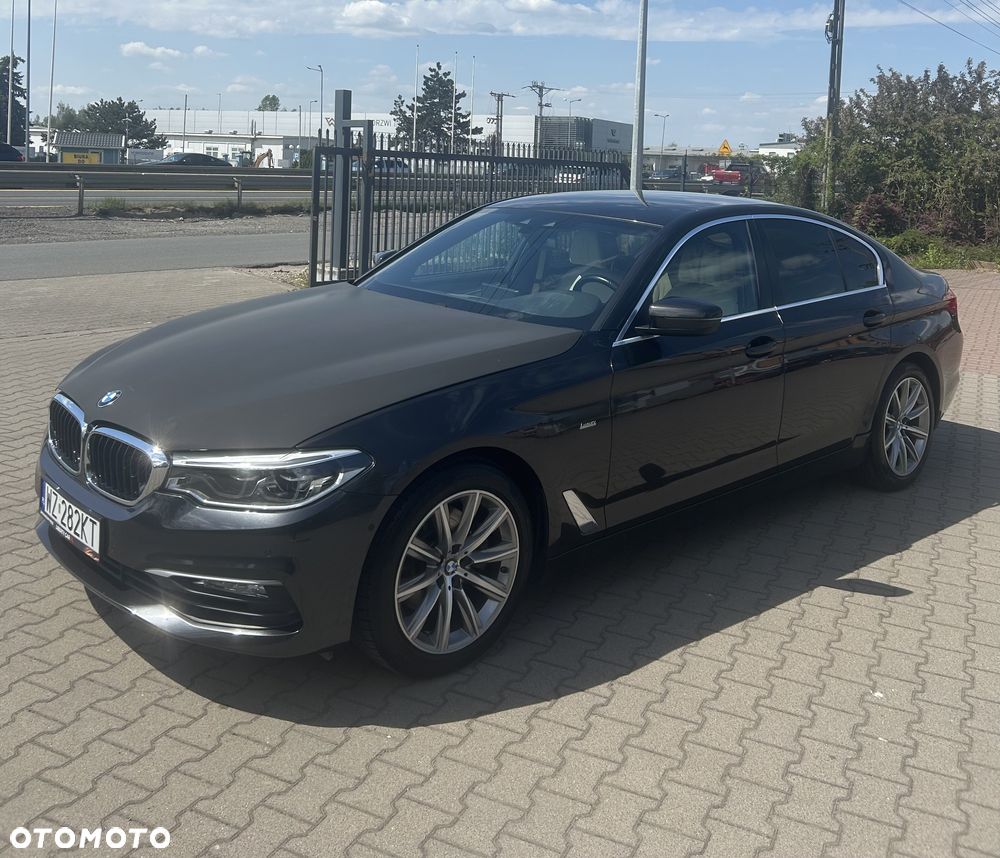 BMW Seria 5 520d Luxury Line - 2