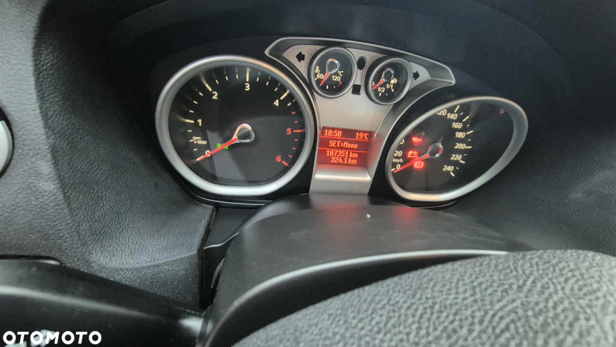 Ford Focus 2.0 TDCi Titanium - 9
