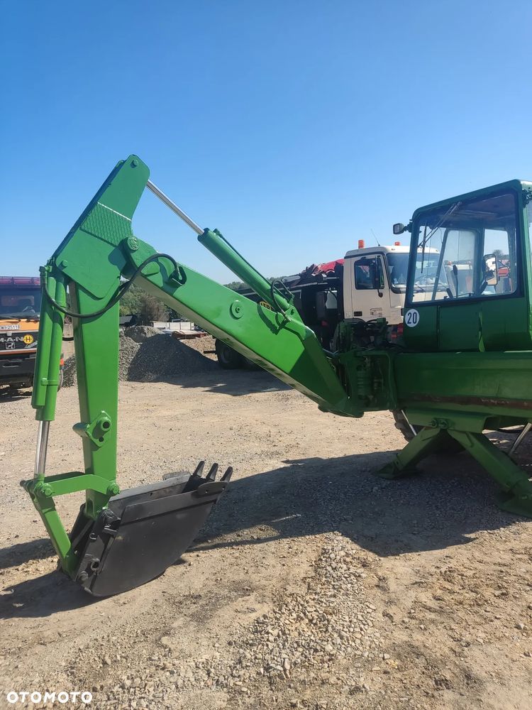 koparko ładowarka John Deere - 5