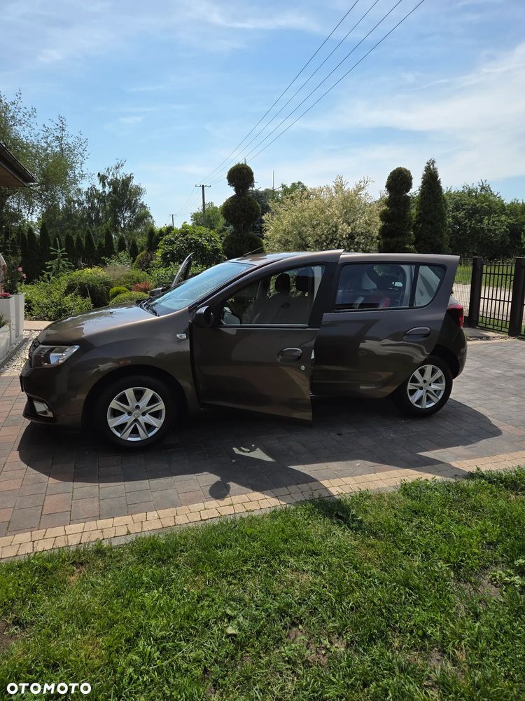 Dacia Sandero - 8