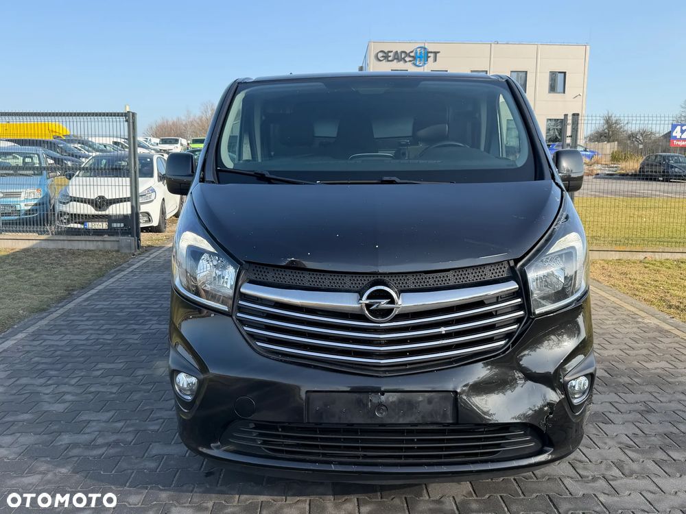 Opel vivaro - 2