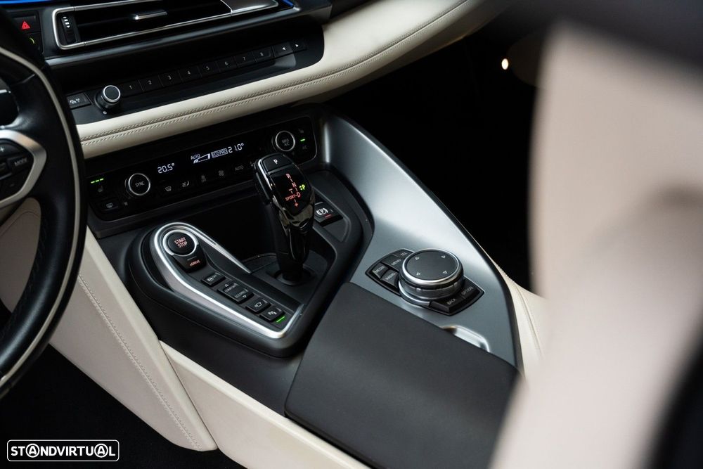 BMW i8 Standard - 43