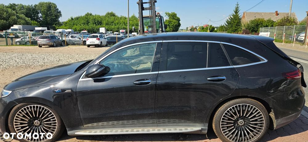 Mercedes-Benz EQC 400 4Matic AMG Line - 4