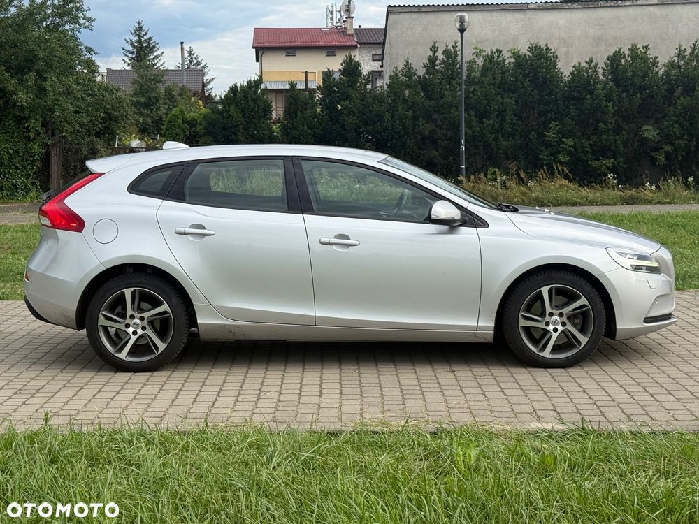 Volvo V40 T2 Drive-E Momentum - 5